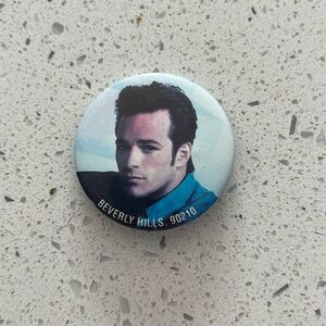 Beverly Hills 90210 vintage button pin Luke Perry